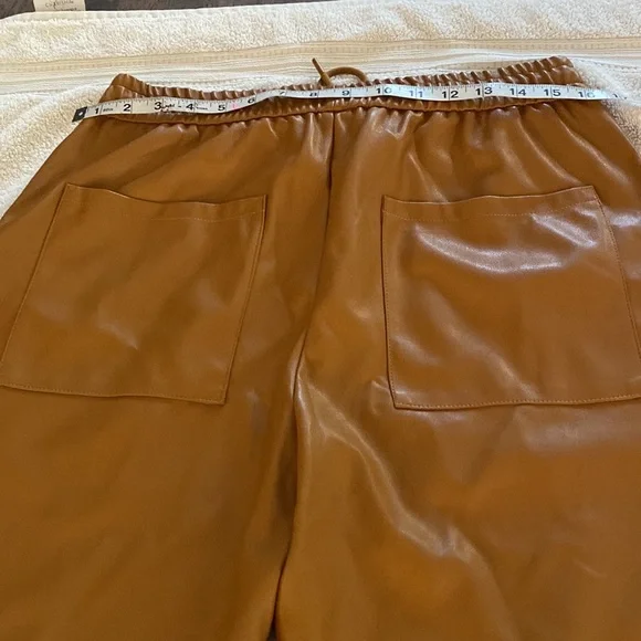 NWOT Zara fabulous faux leather camel color jogger trousers w/ great pockets - Picture 9 of 14
